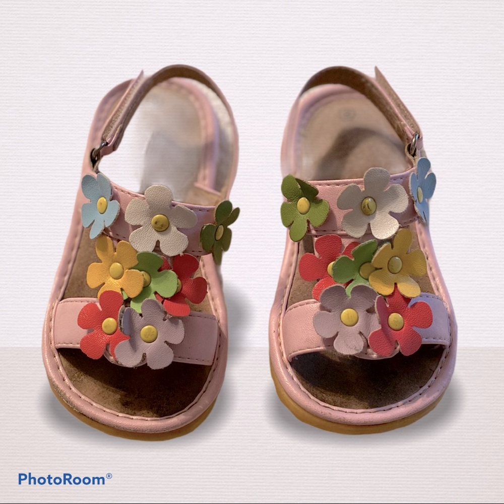 Little Mae’s Boutique Flower Sandals w/ squeakers